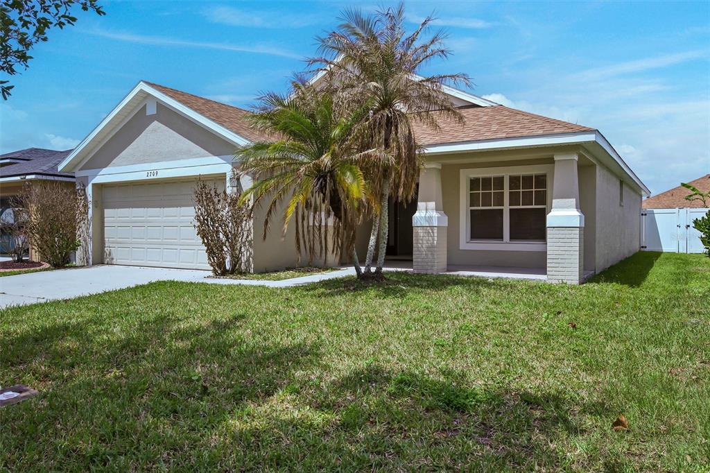 2709 Lucas Lakes Lane Kissimmee, FL 34744 - Photo 3 of 34