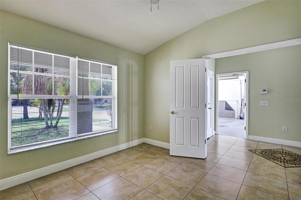 2709 Lucas Lakes Lane Kissimmee, FL 34744 - Photo 9 of 34