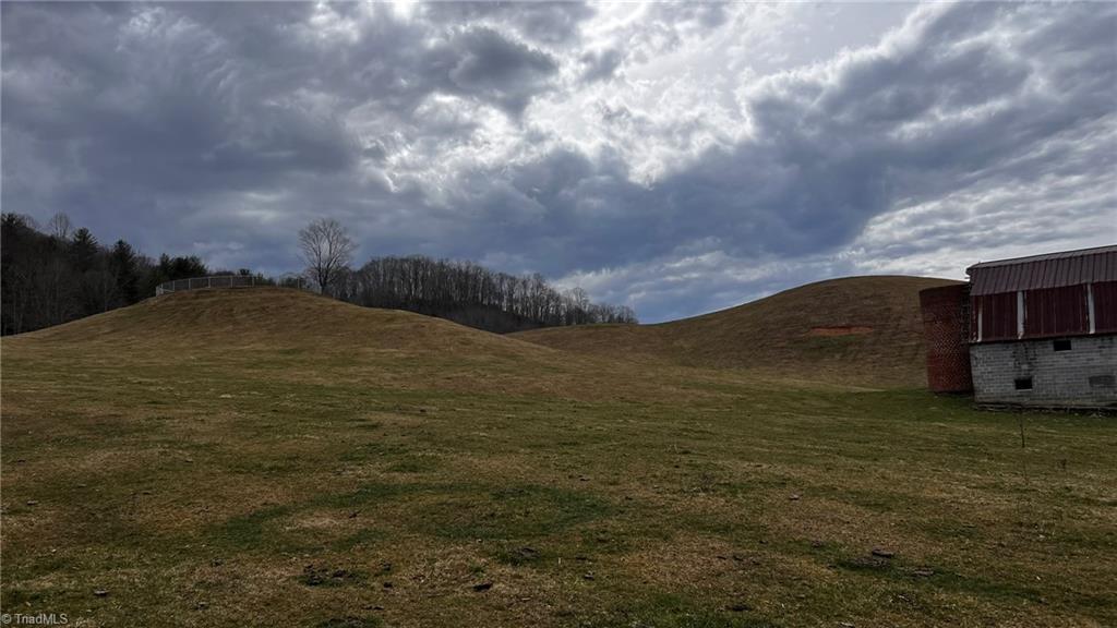 1266 Flatwoods School Road Creston, NC 28615 - Photo 29 of 41