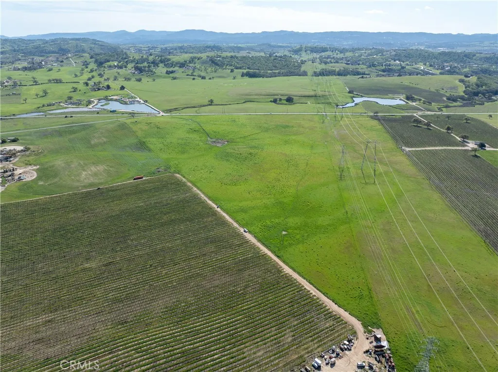 0 Creston Paso Robles, CA 93446 - Photo 6 of 29 a view of an outdoor space and a yard