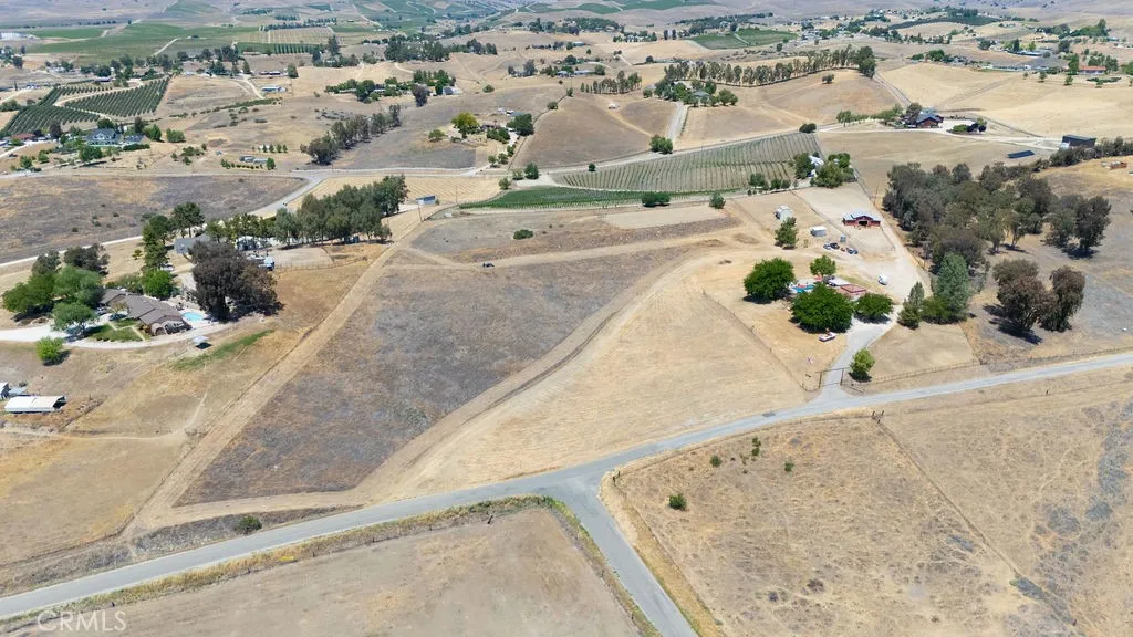 0 Creston Paso Robles, CA 93446 - Photo 7 of 7 an aerial view of a house with a yard and ocean view