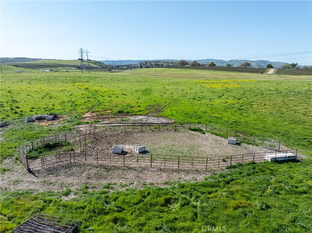 0 Creston Paso Robles, CA 93446 - Photo 7 of 29 a view of a lake from a yard