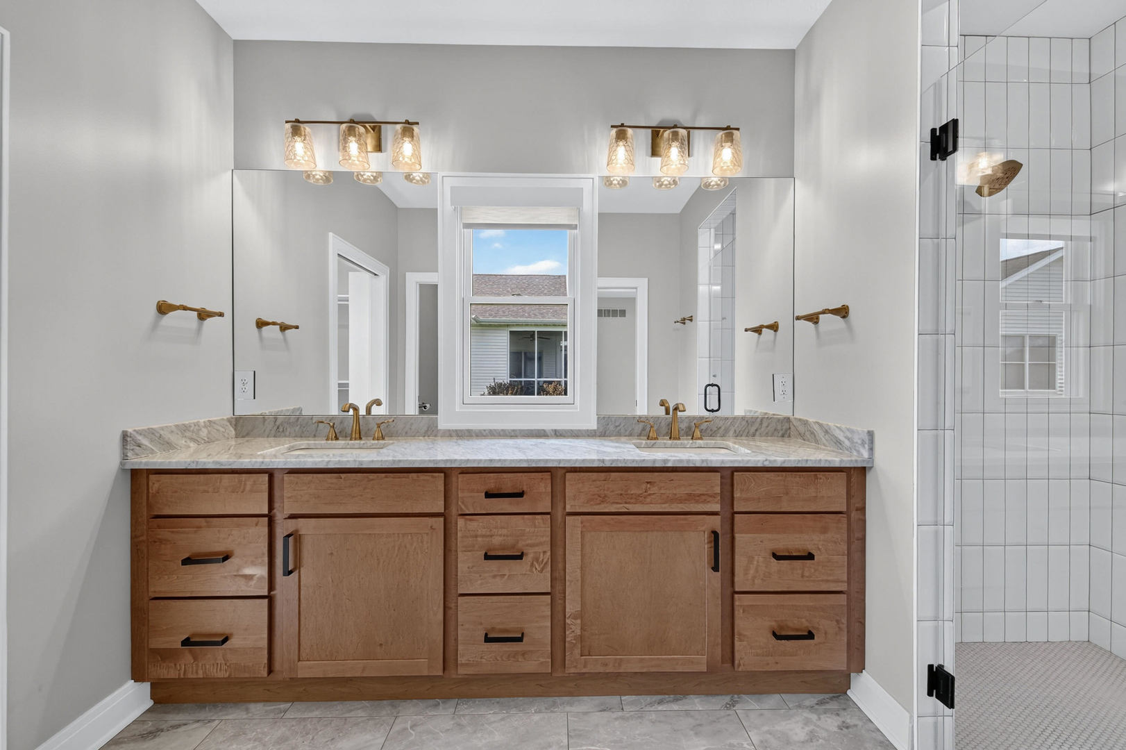 5077 Oak Rdg Court Bettendorf, IA 52722 - Photo 32 of 59
