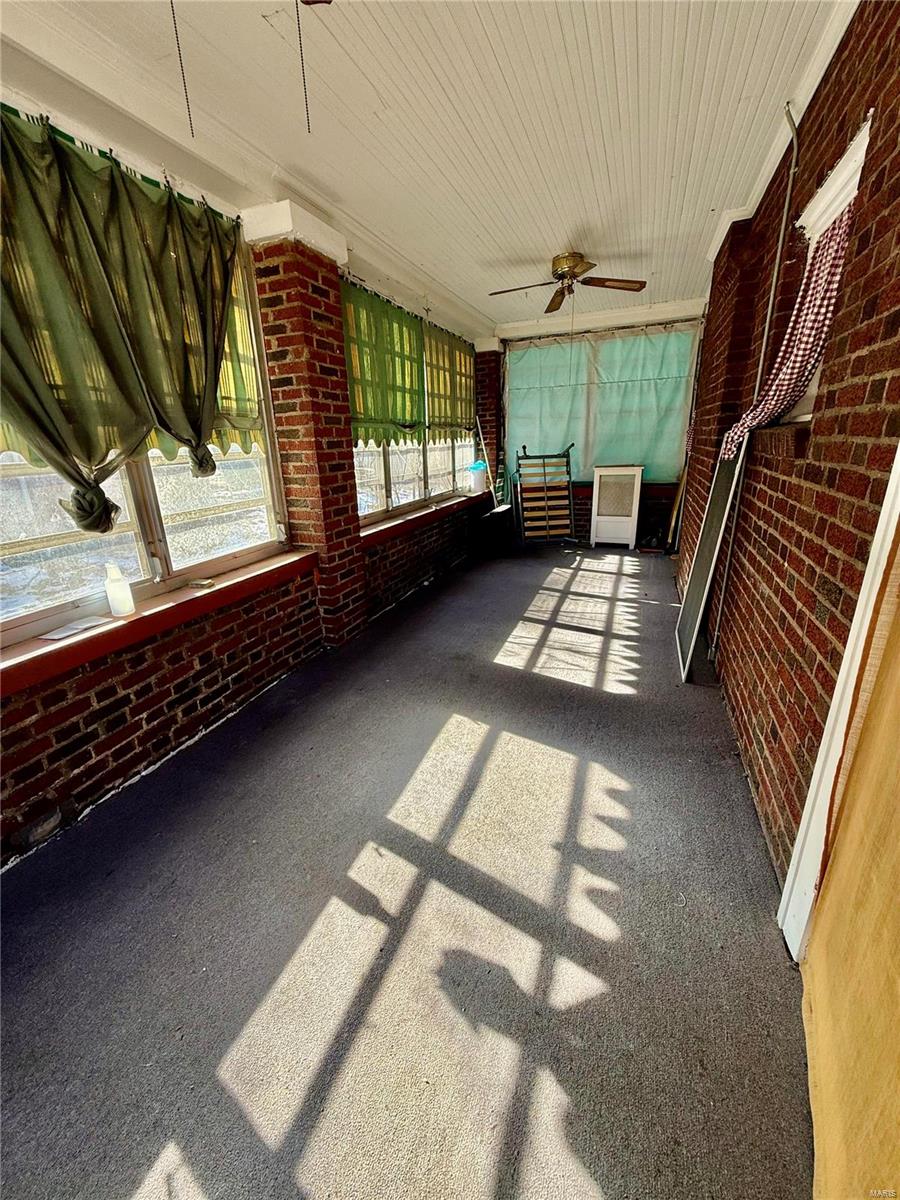 1011 Main Street Alton, IL 62002 - Photo 13 of 18