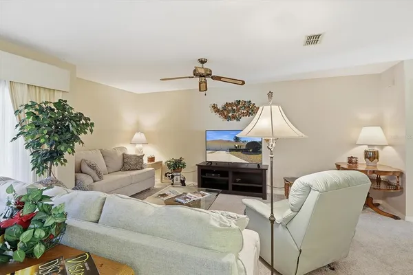 $215,900 | 6022 West Dorset Drive, Crystal River, FL 34429