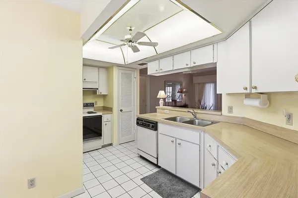 $215,900 | 6022 West Dorset Drive, Crystal River, FL 34429