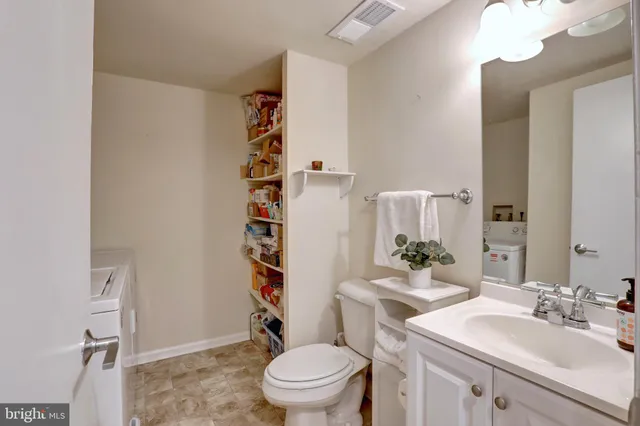 $369,000 | 4519 Appledale Court, Marshall, VA 20115