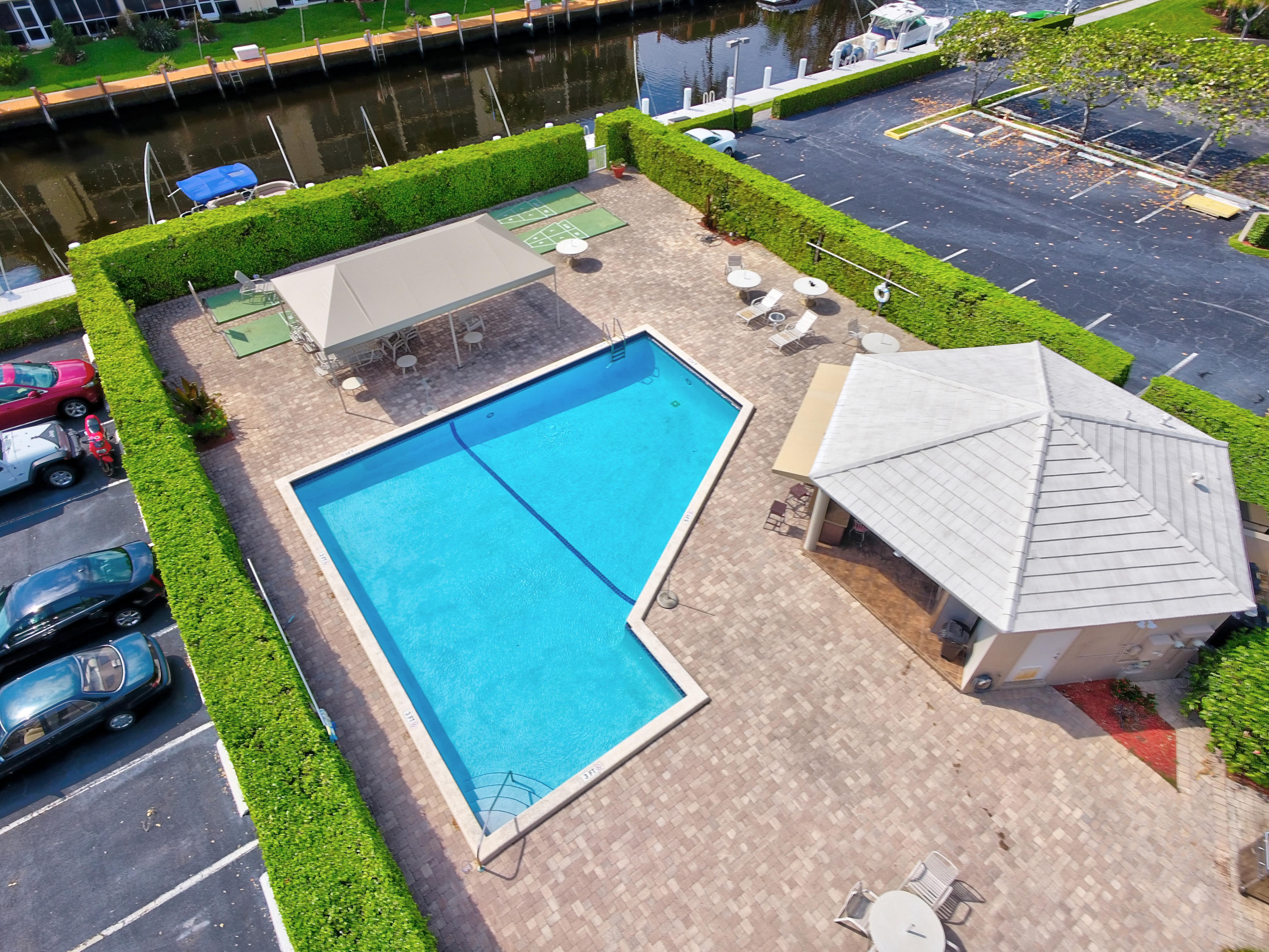 765 Jeffery Street, Unit 1306 Boca Raton, FL 33487 - Photo 29 of 34 an aerial view of a house