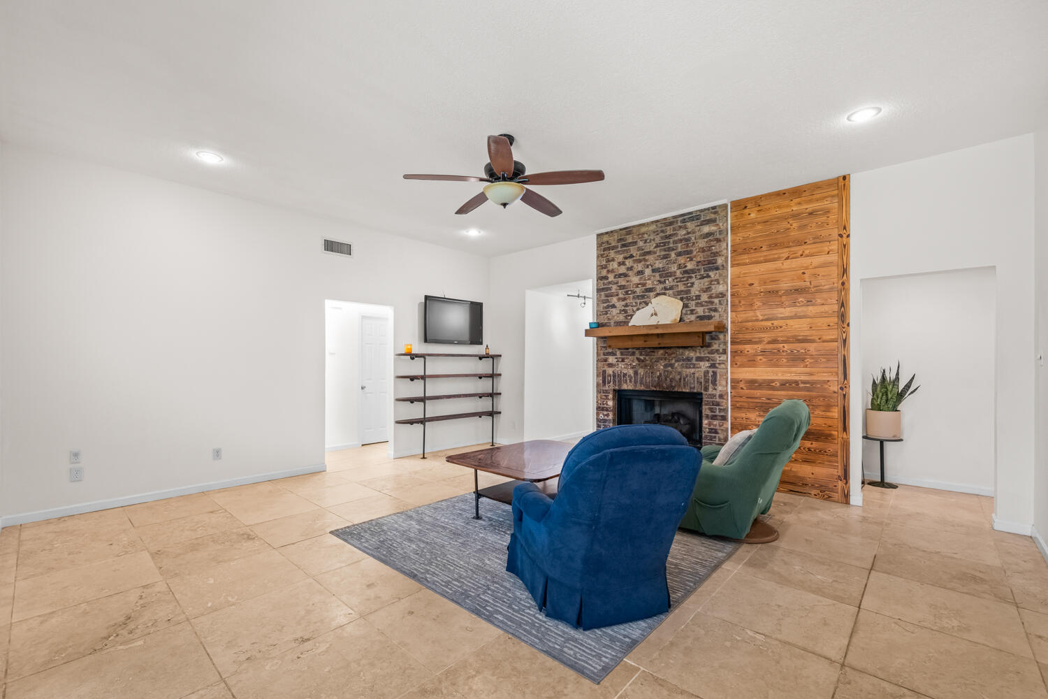 12 Highland Drive Ransom Canyon, TX 79366 - Photo 6 of 52 12 Highland cord fix-3