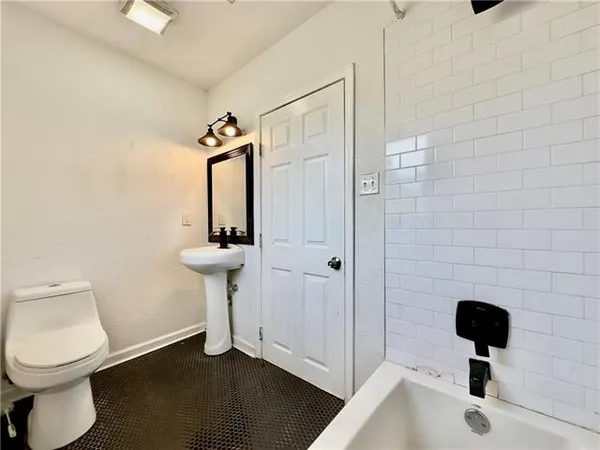 $1,850 | 433 Homer Street, New Orleans, LA 70114
