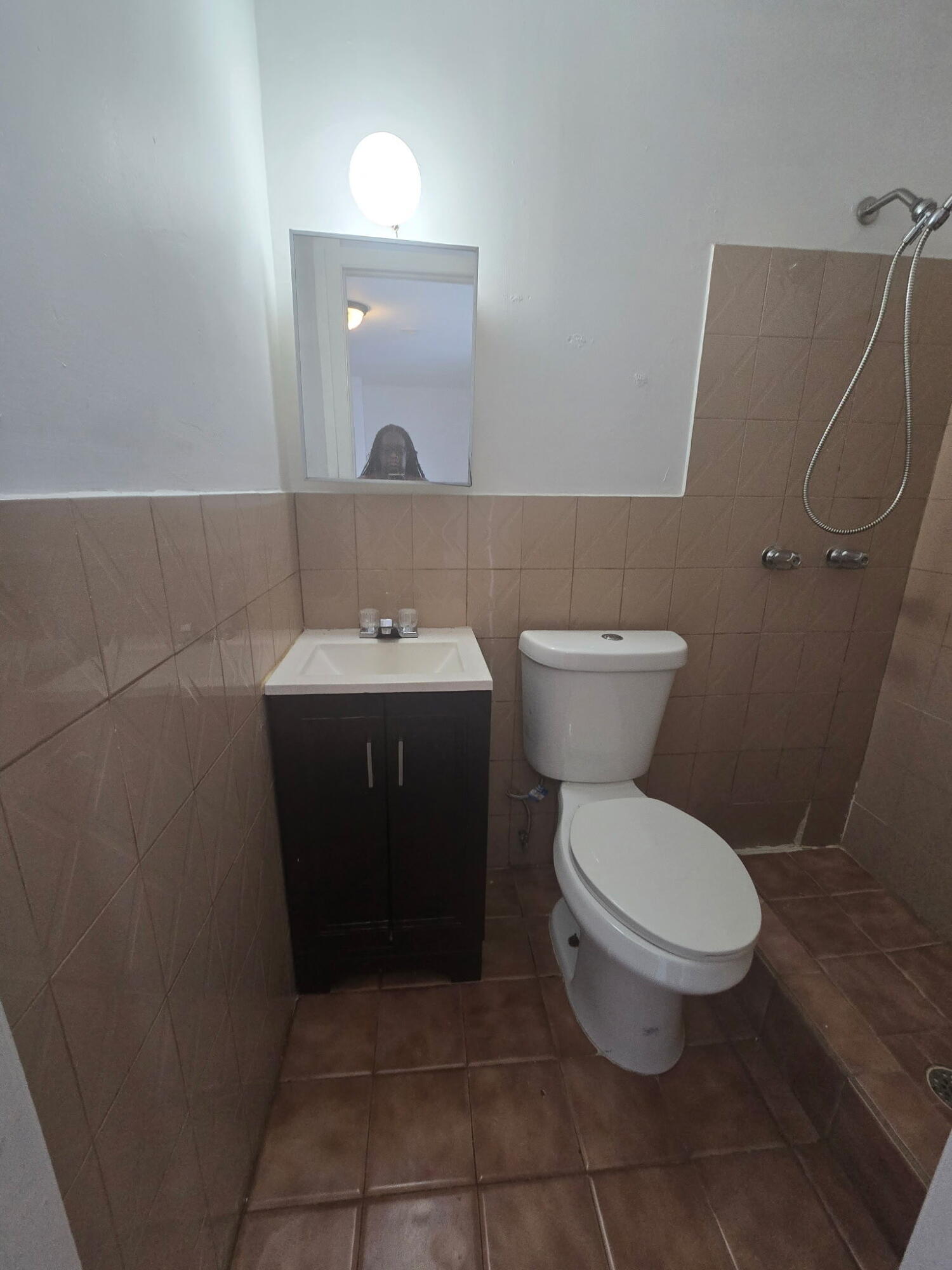 2467 Northwest 90th Street Miami, FL 33147 - Photo 7 of 14 11702