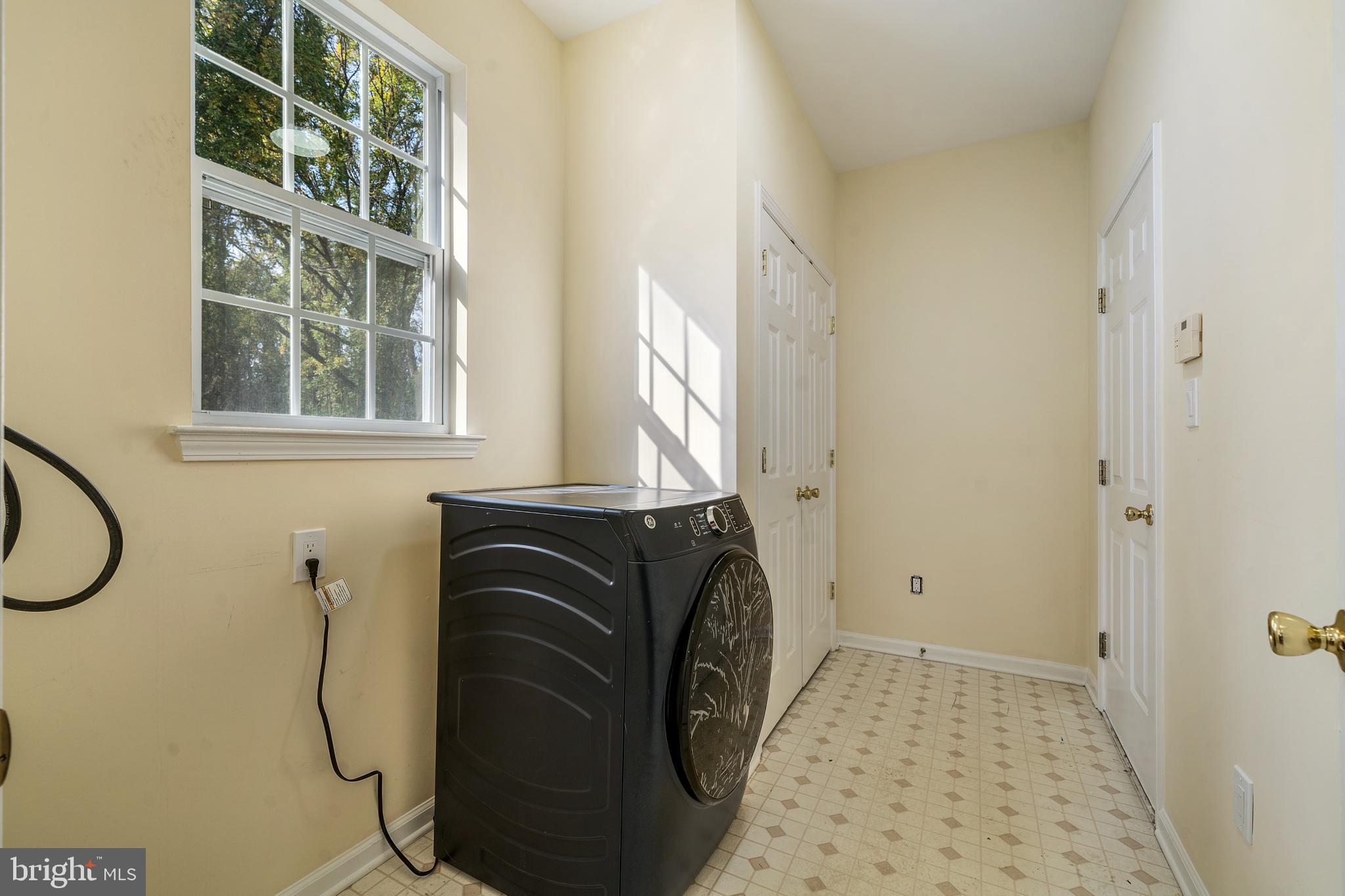 23 Homestead Drive Pemberton, NJ 08068 - Photo 19 of 40 a bathroom with a tub and a window
