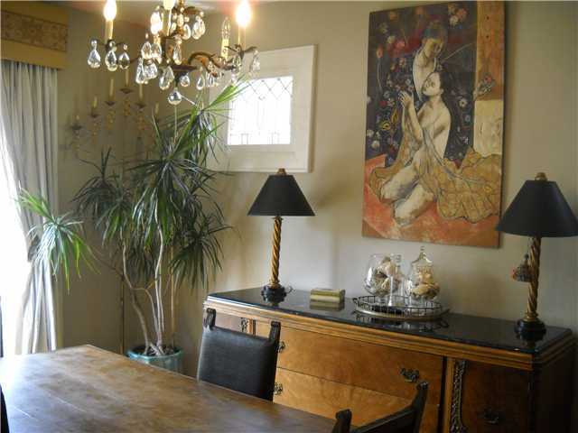 391 Tibet Road Columbus, OH 43202 - Photo 5 of 15