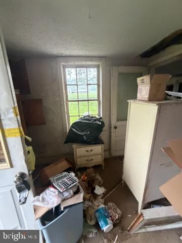 13804 Mercersburg Road Clear Spring, MD 21722 - Photo 7 of 48 a room with furniture and a window