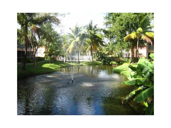 $1,950 | 770 Southeast 2nd Avenue, Unit 105F, Deerfield Beach, FL 33441