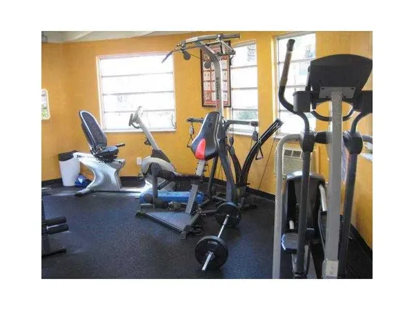 $1,950 | 770 Southeast 2nd Avenue, Unit 105F, Deerfield Beach, FL 33441