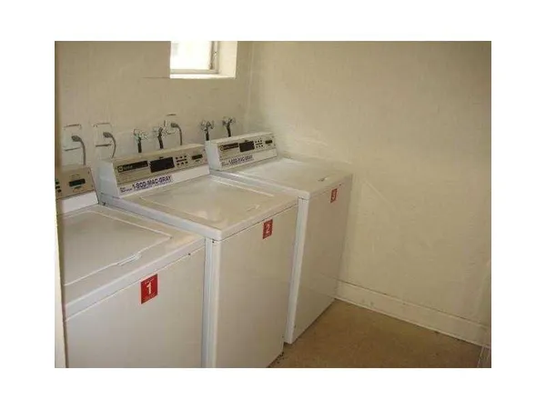 $1,950 | 770 Southeast 2nd Avenue, Unit 105F, Deerfield Beach, FL 33441