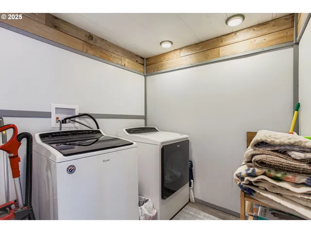 $89,900 | 17091 Southwest Eldorado Drive, Tigard, OR 97224