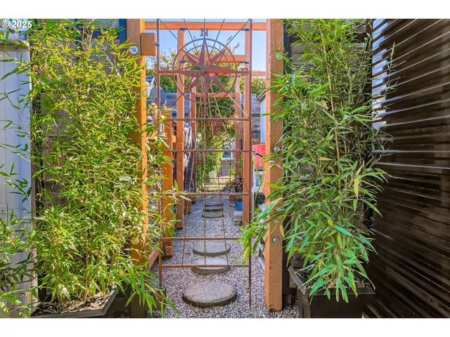 $89,900 | 17091 Southwest Eldorado Drive, Tigard, OR 97224