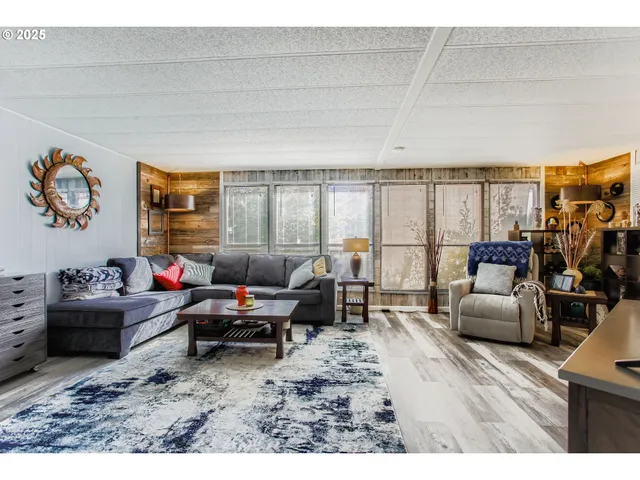 $89,900 | 17091 Southwest Eldorado Drive, Tigard, OR 97224