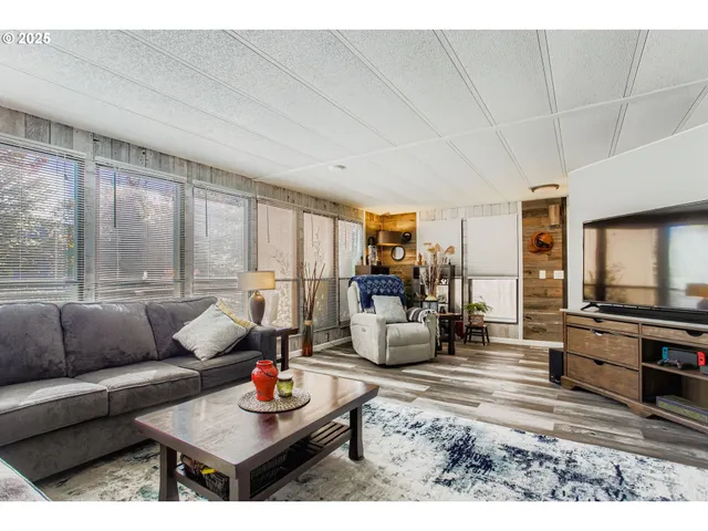 $89,900 | 17091 Southwest Eldorado Drive, Tigard, OR 97224