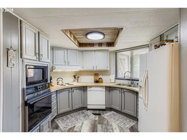 $89,900 | 17091 Southwest Eldorado Drive, Tigard, OR 97224