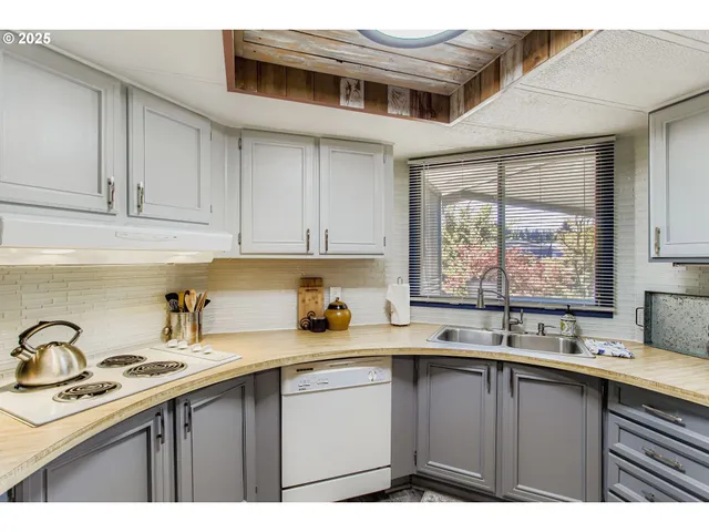 $89,900 | 17091 Southwest Eldorado Drive, Tigard, OR 97224