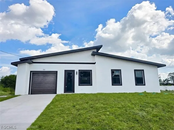 $298,000 | 761 Roma Avenue South, Lehigh Acres, FL 33974