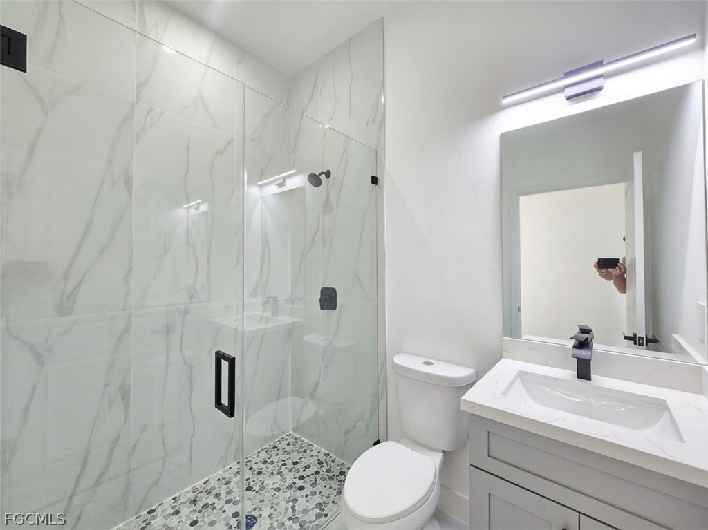 761 Roma Avenue South Lehigh Acres, FL 33974 - Photo 18 of 31