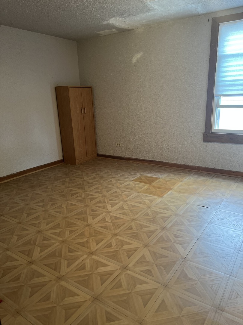 6812 Maple Court Bridgeview, IL 60455 - Photo 20 of 24