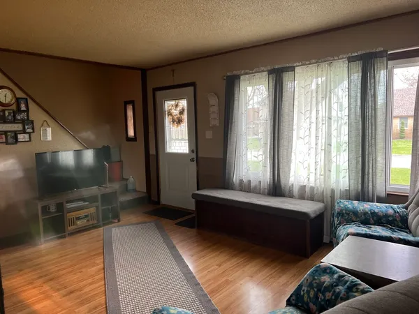 $355,000 | 6812 Maple Court, Bridgeview, IL 60455