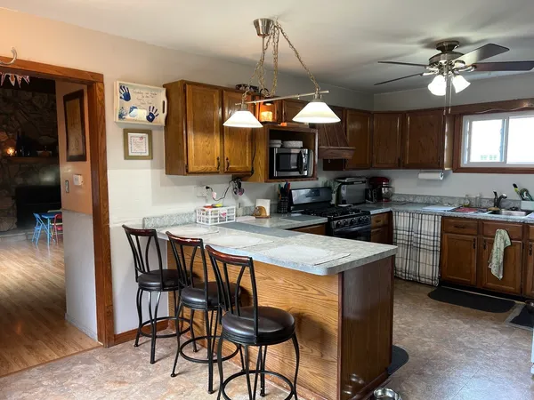 $355,000 | 6812 Maple Court, Bridgeview, IL 60455