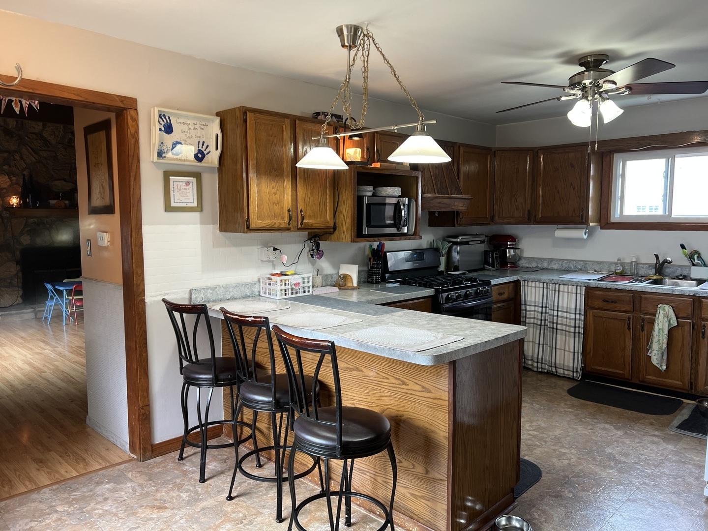 6812 Maple Court Bridgeview, IL 60455 - Photo 8 of 24