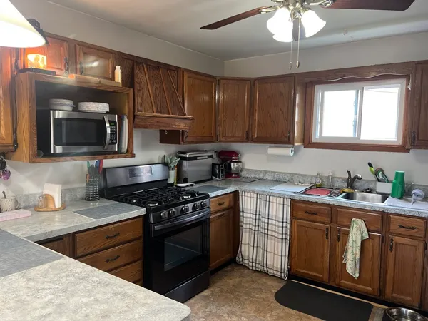 $355,000 | 6812 Maple Court, Bridgeview, IL 60455