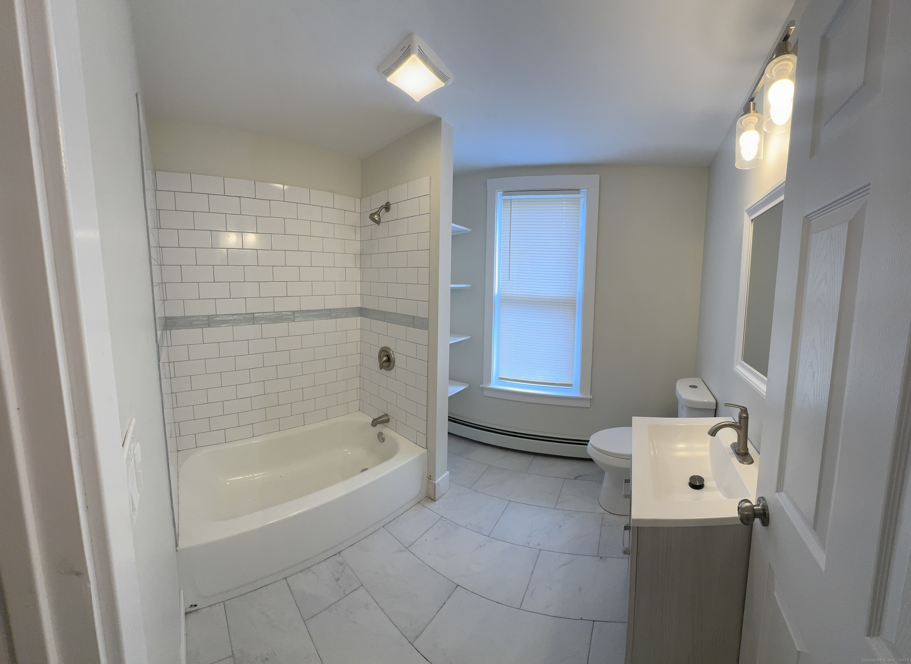 706 George Street New Haven, CT 06511 - Photo 4 of 4 a bathroom with a bathtub