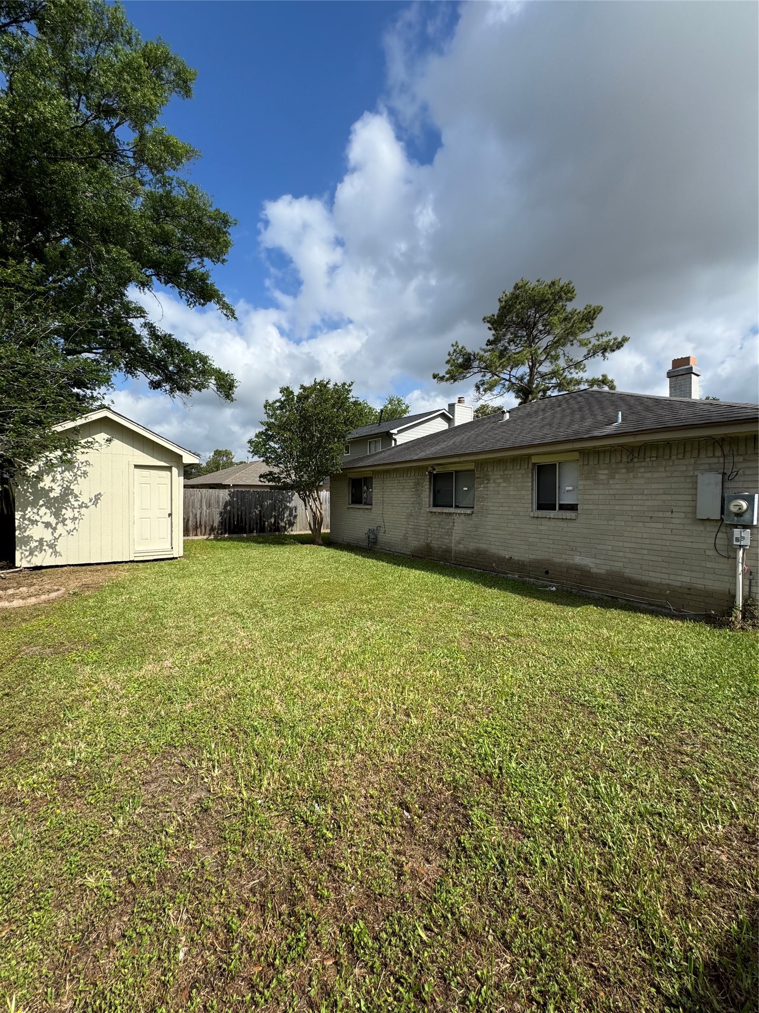 4435 Brookhead Trail Houston, TX 77066 - Photo 19 of 20 a front view of a house with garden