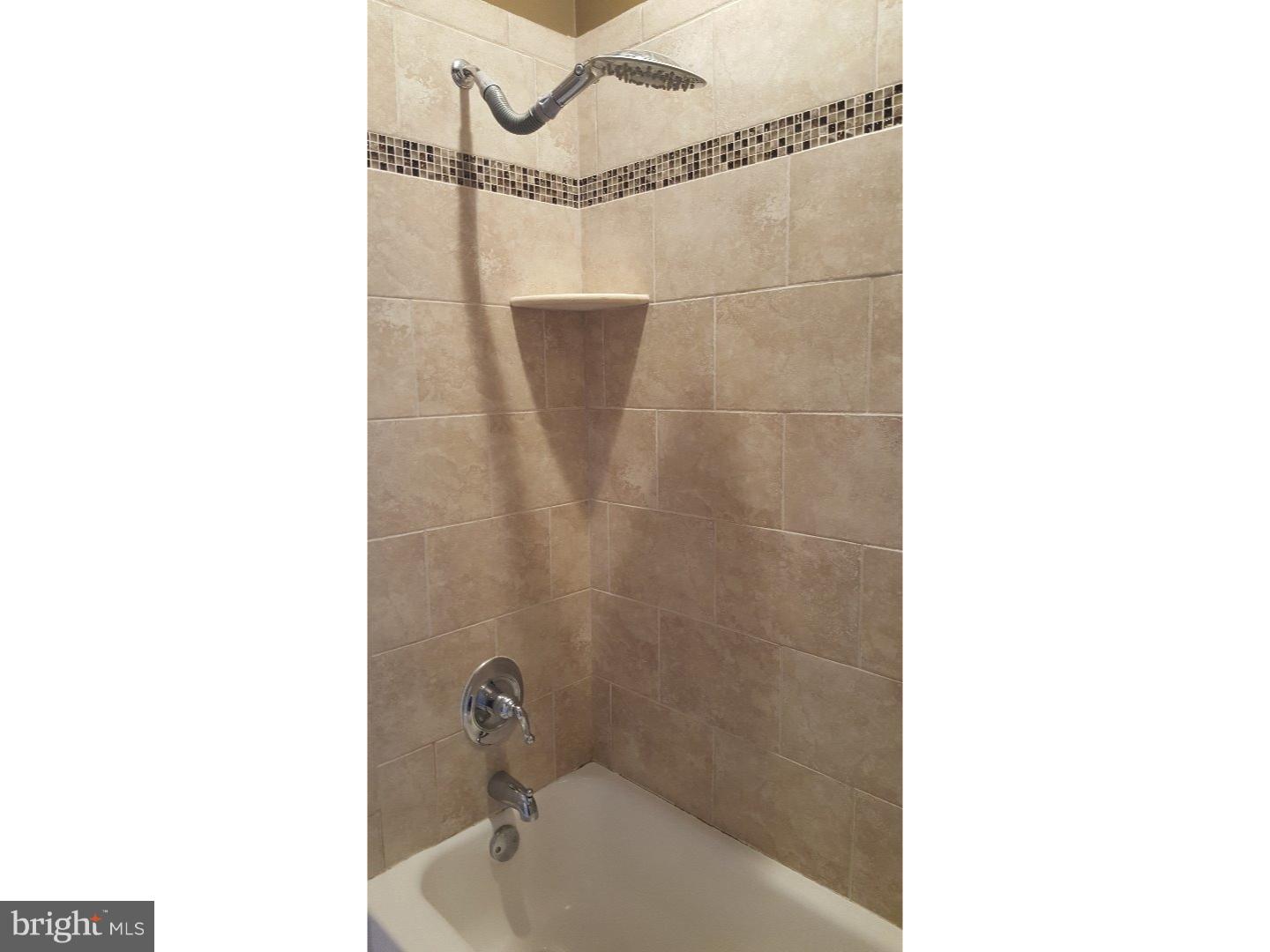 400 Rutledge Avenue Folsom, PA 19033 - Photo 17 of 22 Bathroom