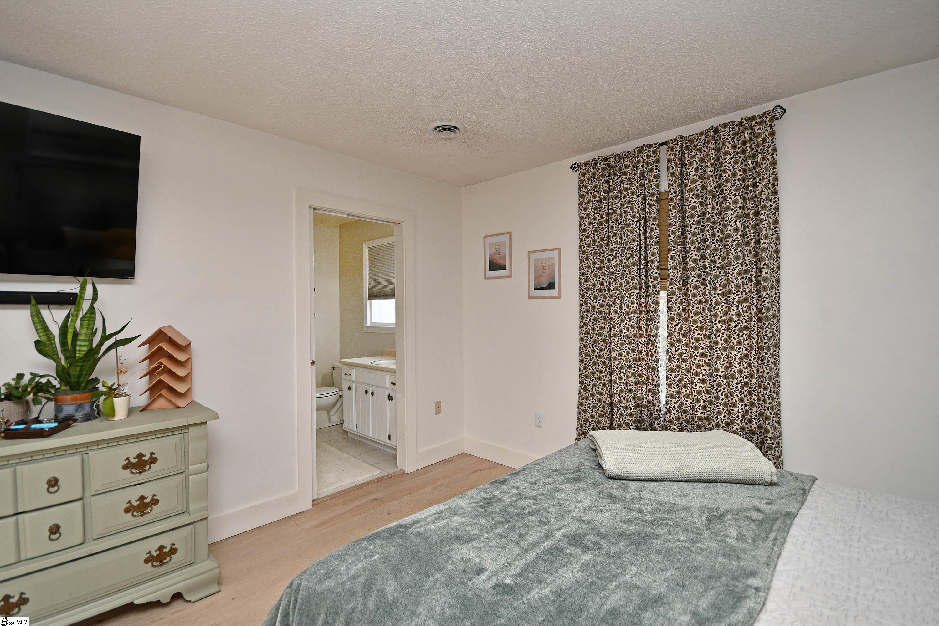 302 Stallings Road Taylors, SC 29687 - Photo 16 of 39