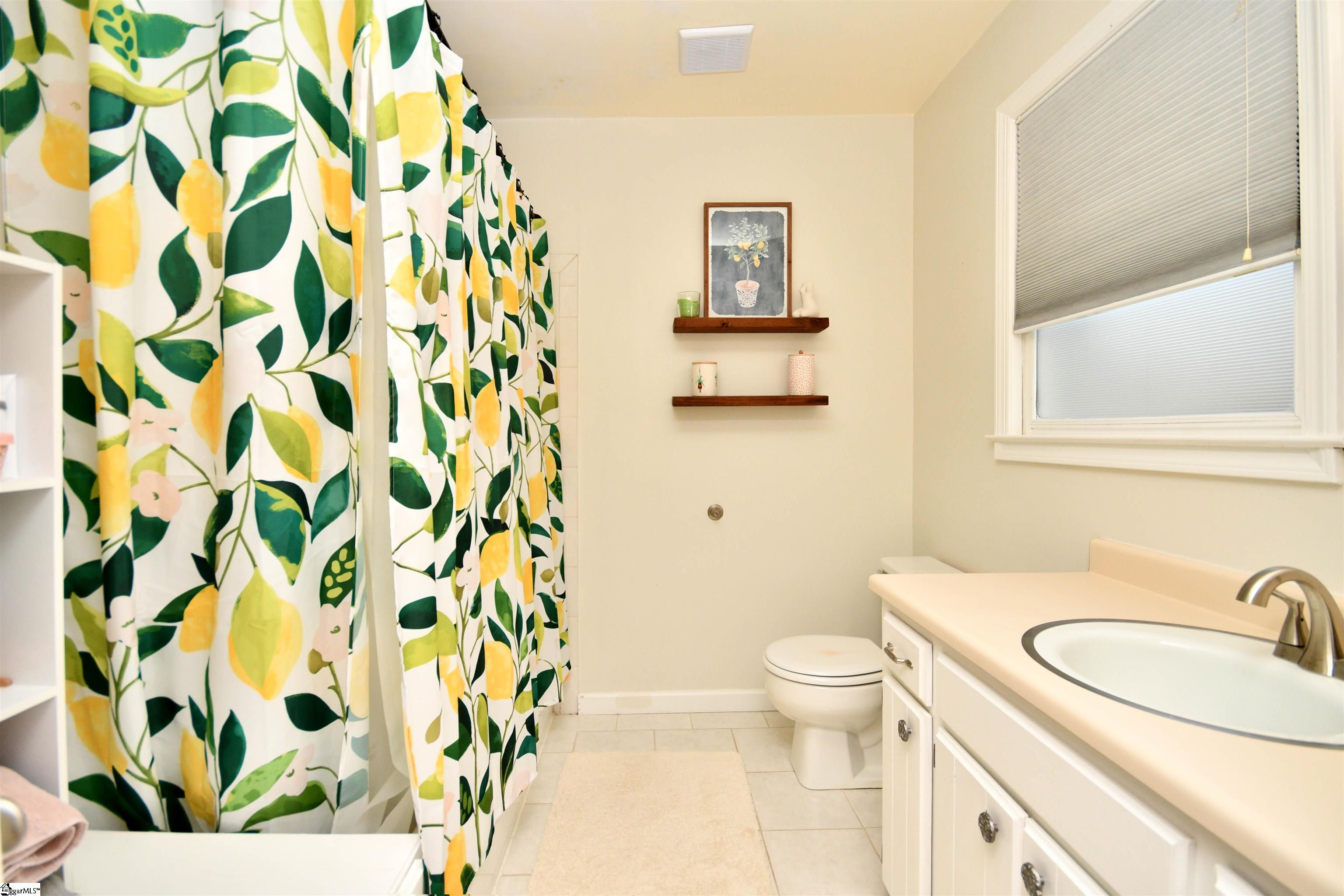 302 Stallings Road Taylors, SC 29687 - Photo 18 of 39