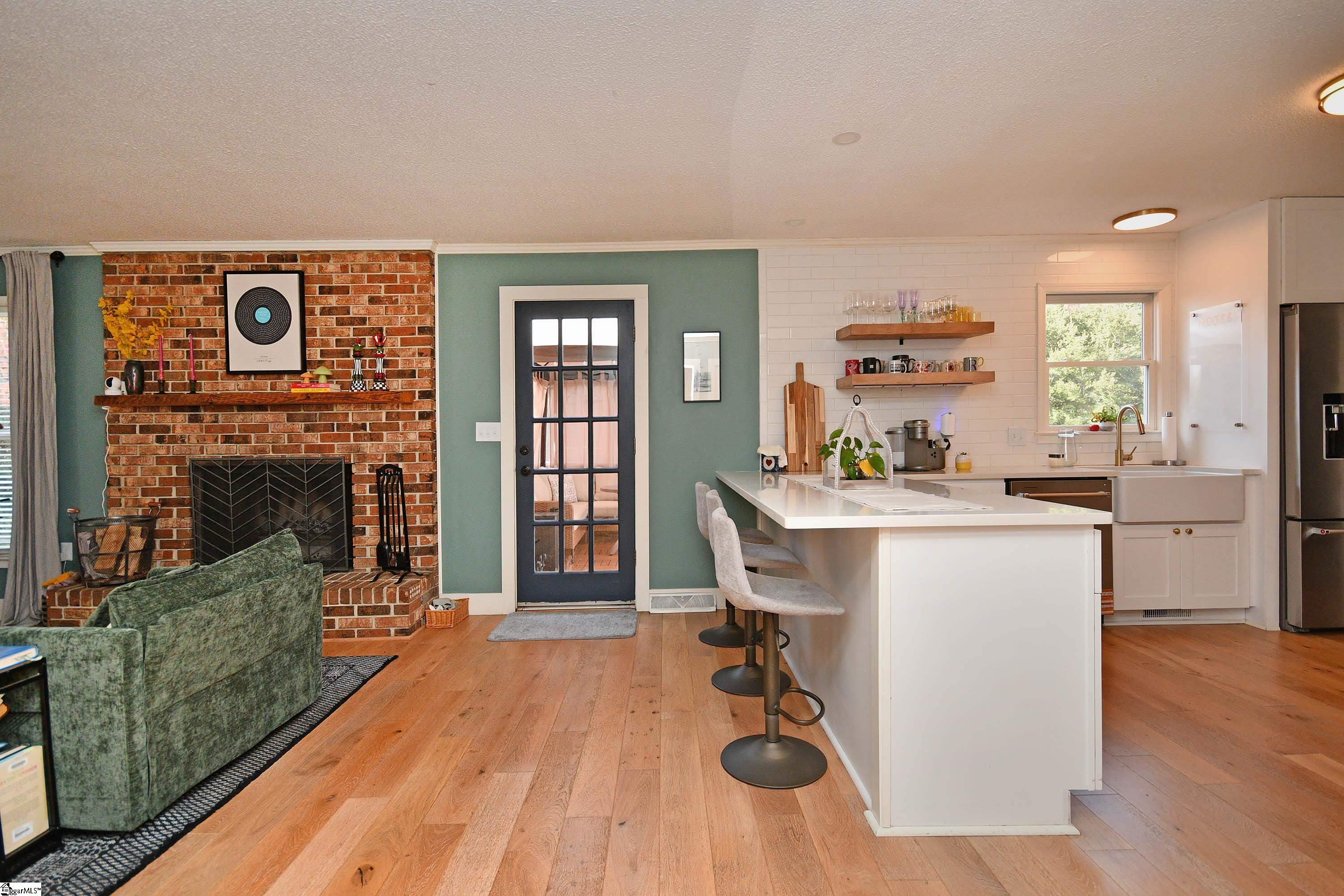 302 Stallings Road Taylors, SC 29687 - Photo 6 of 39