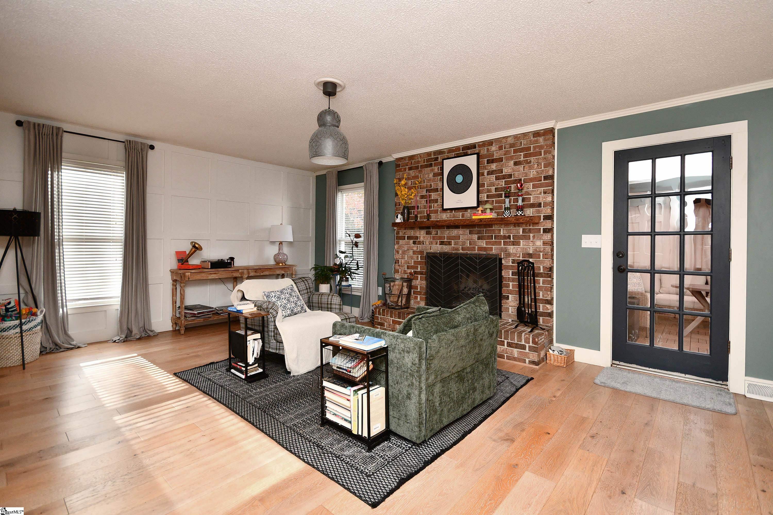 302 Stallings Road Taylors, SC 29687 - Photo 9 of 39