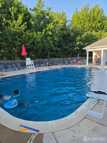 $2,995 | 28211 Radford Court, Iselin, NJ 08830