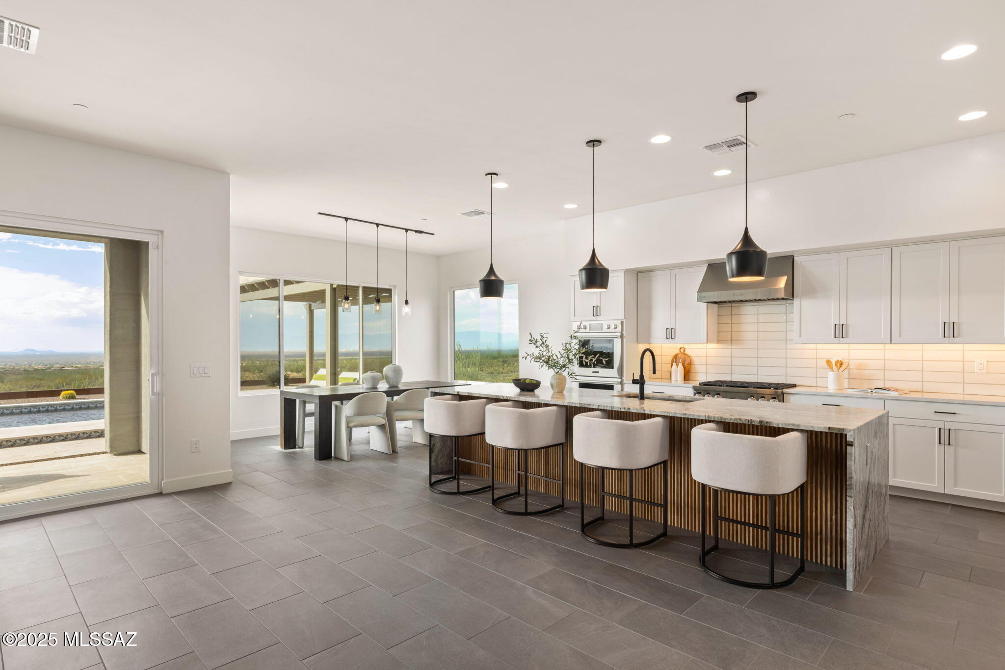 18565 Ava Rdg Pl. Vail, AZ 85641 - Photo 11 of 48 Gallery Image 11