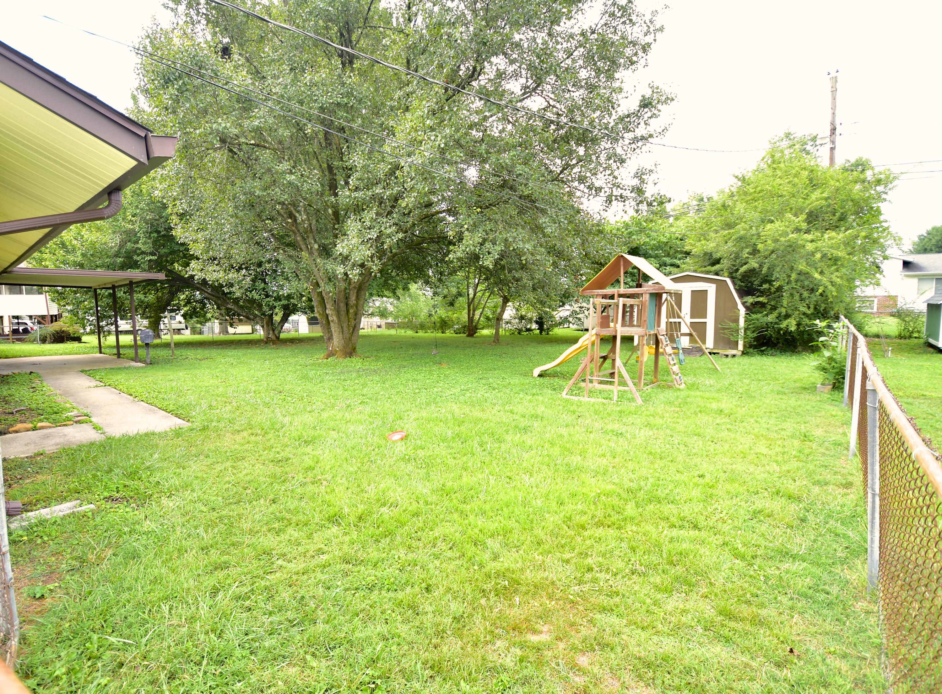 7821 Whitcomb Road Powell, TN 37849 - Photo 16 of 22 _DSC0752