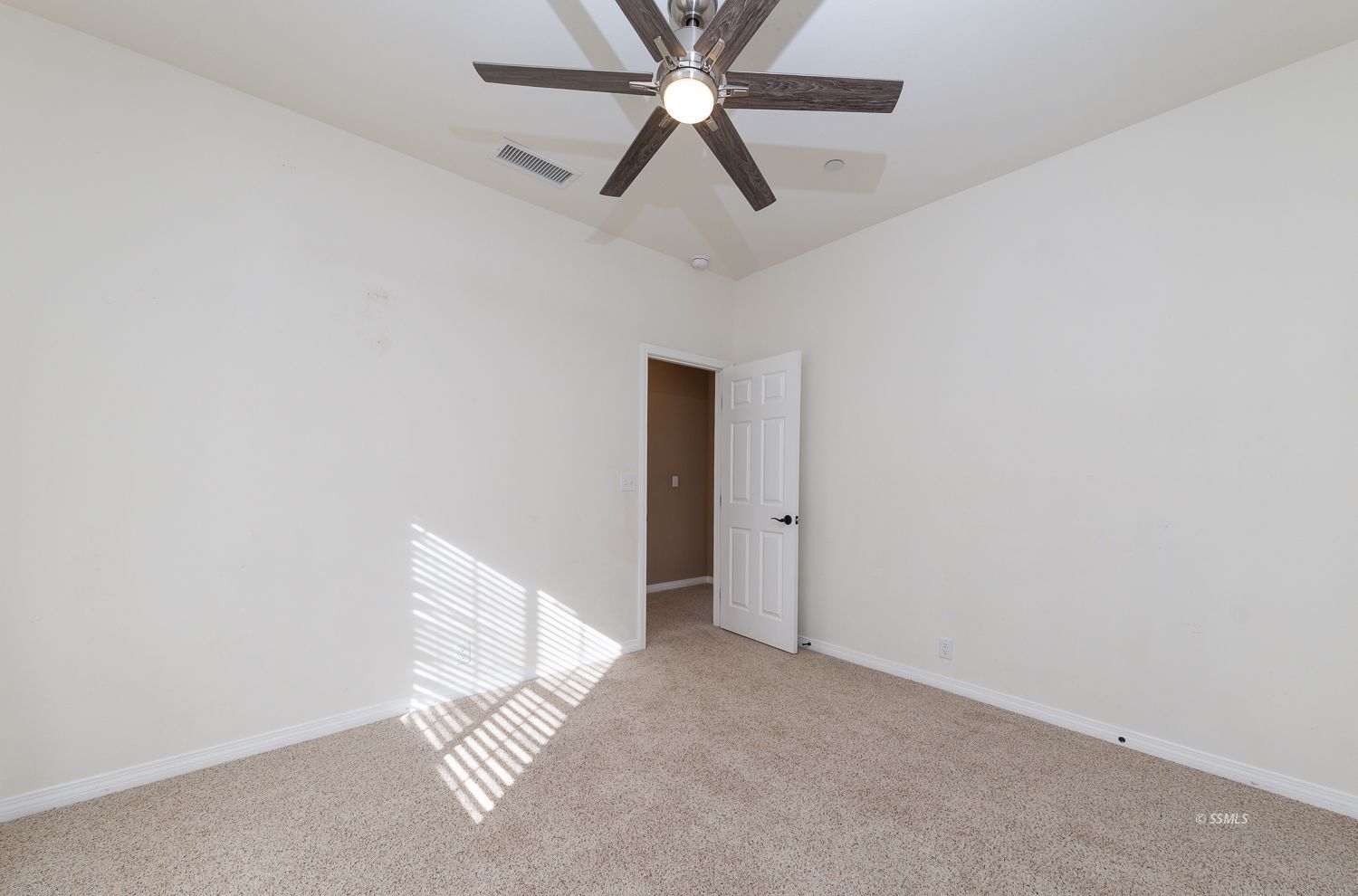 104 Rancho Del Cerro Ridgecrest, CA 93555 - Photo 24 of 36