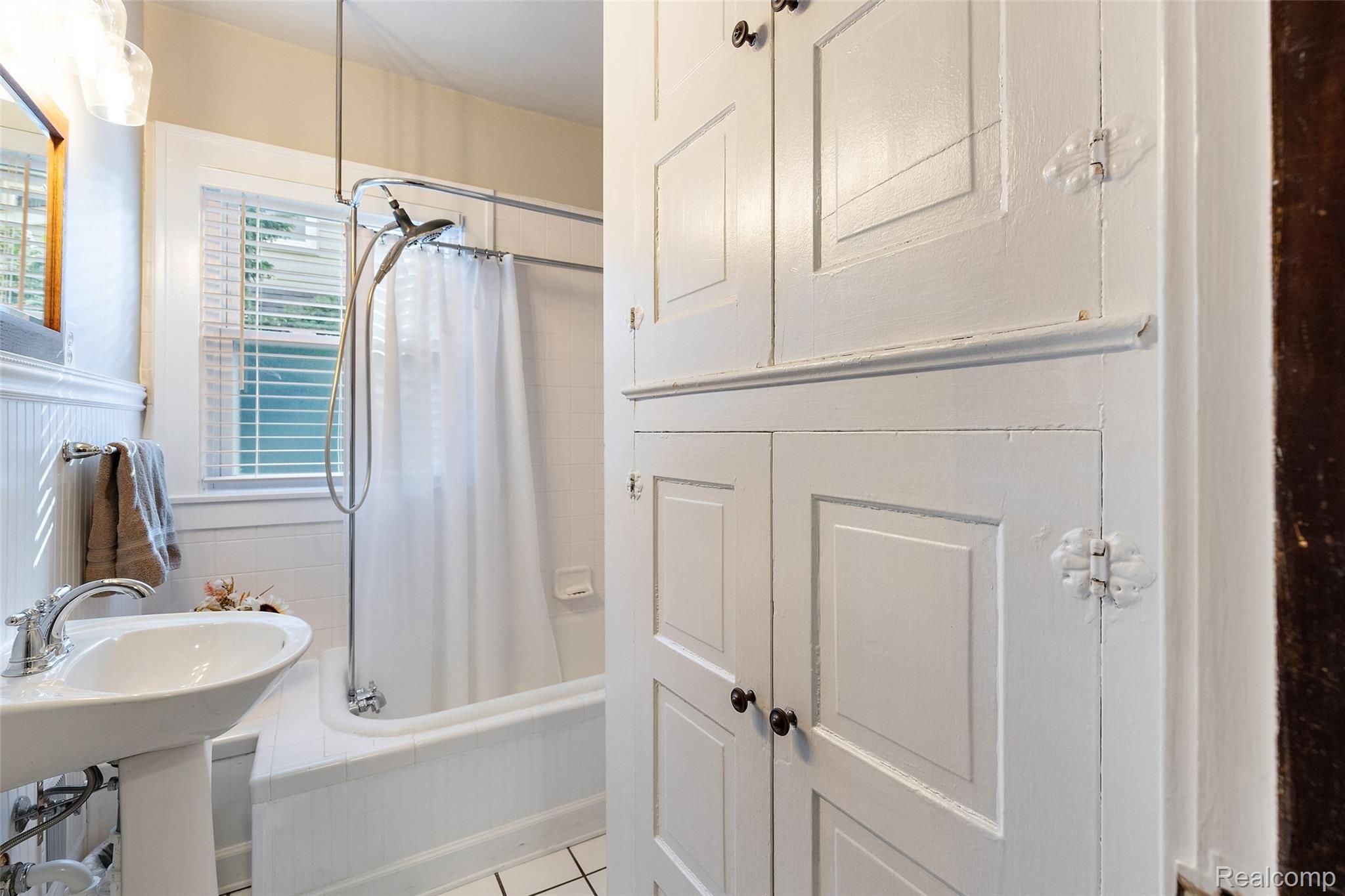 26 Sylvan Avenue Pleasant Ridge, MI 48069 - Photo 16 of 41 26 Sylvan Ave-26.jpg