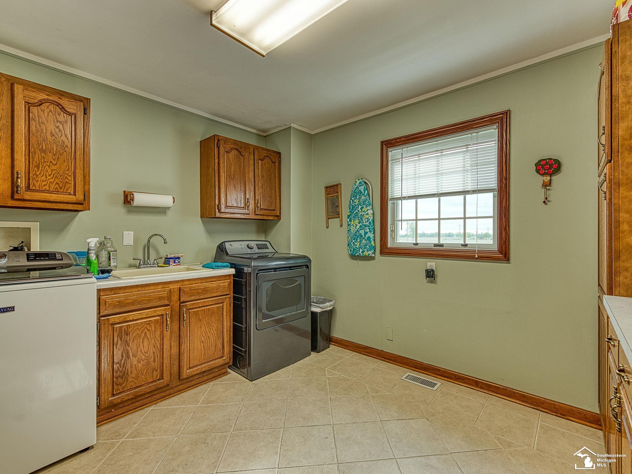12667 Exeter Road Carleton, MI 48117 - Photo 18 of 64