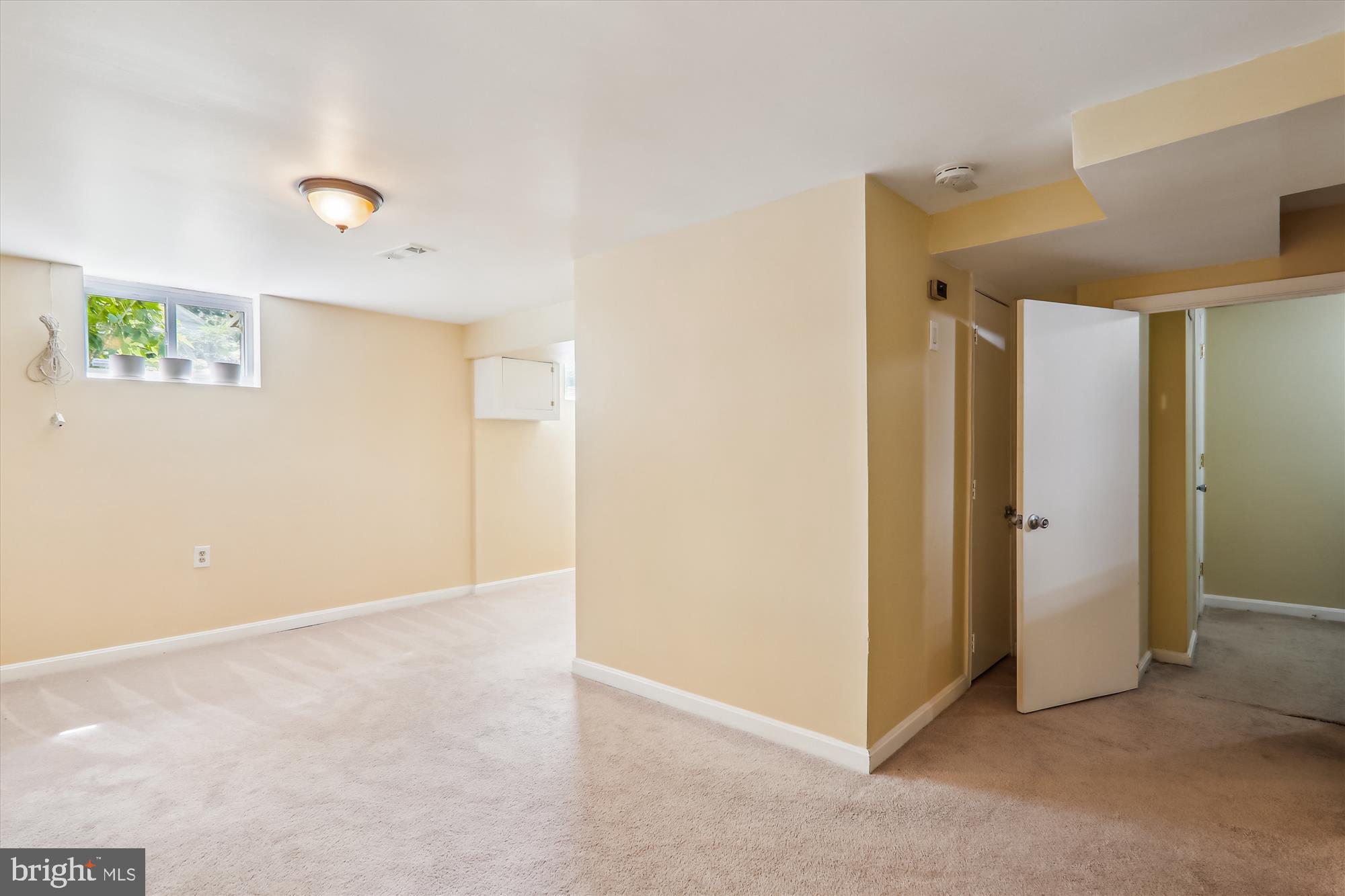 11512 Idlewood Road Silver Spring, MD 20906 - Photo 23 of 39 Recreation Room