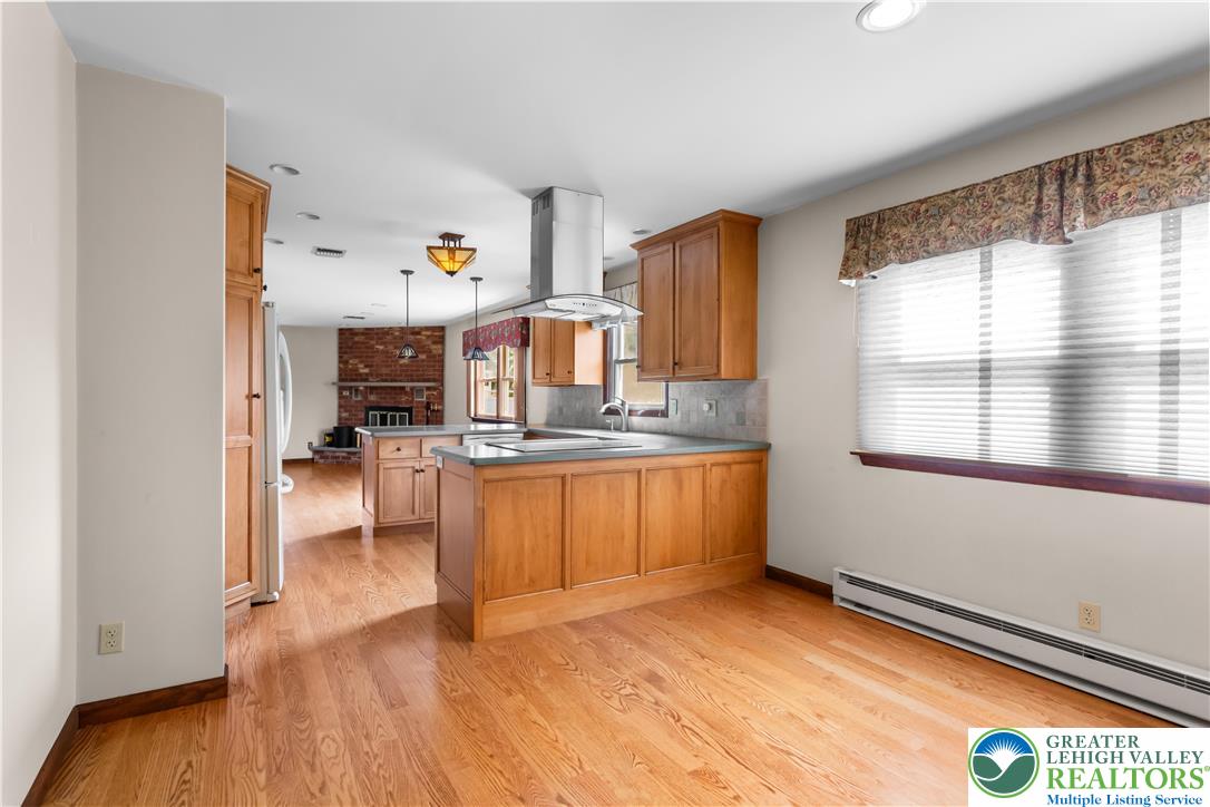 8034 Valley View Road Northampton, PA 18067 - Photo 9 of 27 Gallery Image 9