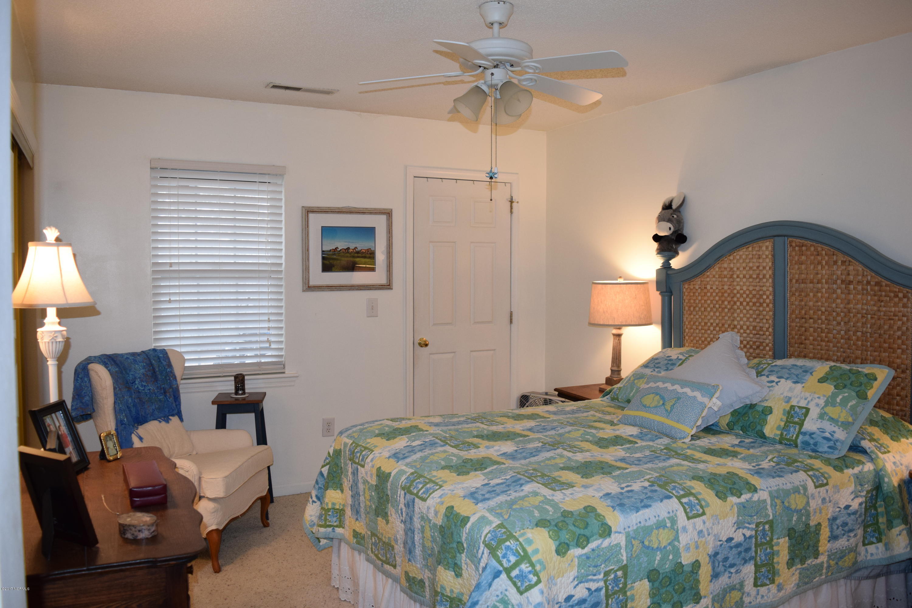 303 Barbour Road, Unit 1003 Morehead City, NC 28557 - Photo 12 of 25 PRINCIPAL SUITE VIEW
